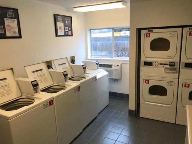 Intown Suites Extended Stay Chicago Il - Oakbrook Villa Park Extérieur photo