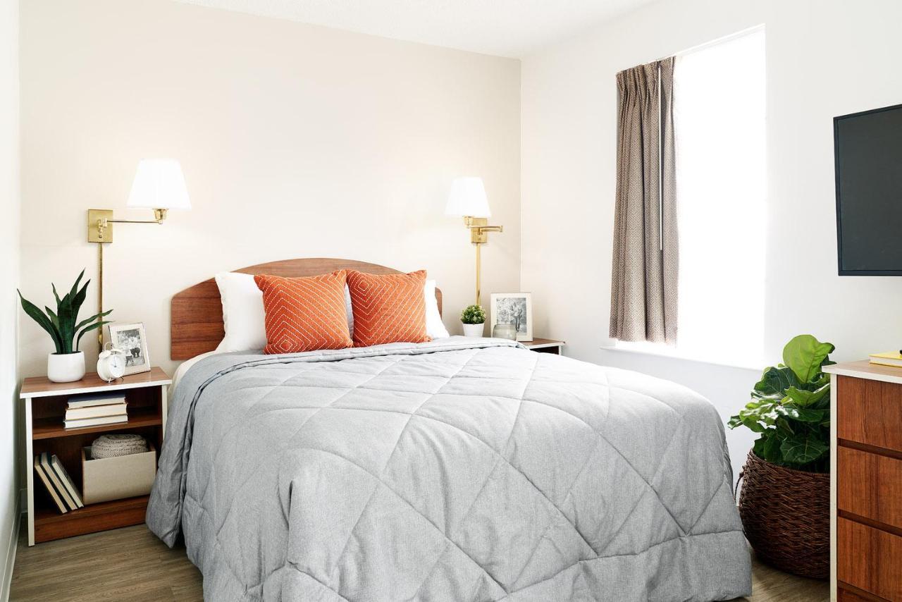 Intown Suites Extended Stay Chicago Il - Oakbrook Villa Park Extérieur photo